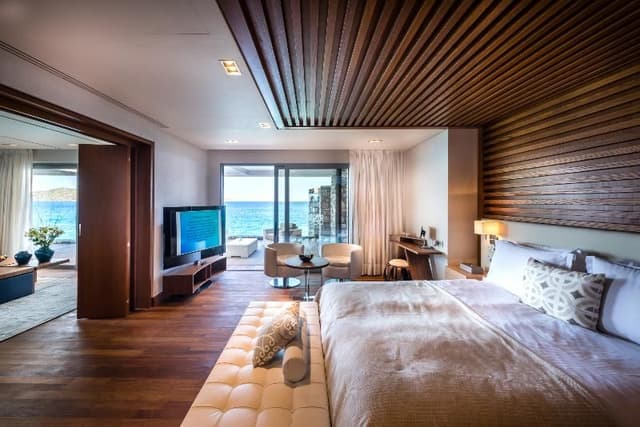 VILLA CAPACITY 4