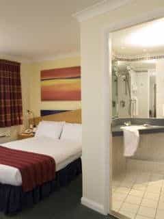 Holiday Inn Express Warwick M4/J15 Holiday Inn Express Warwick M4/J15