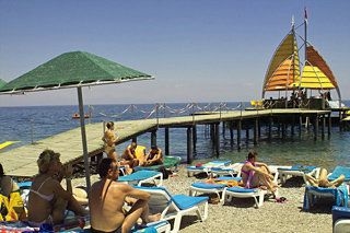 Rose Resort3