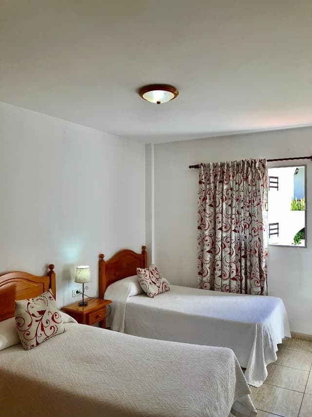 APARTMENT CAPACITY 5 TWO BEDROOMS