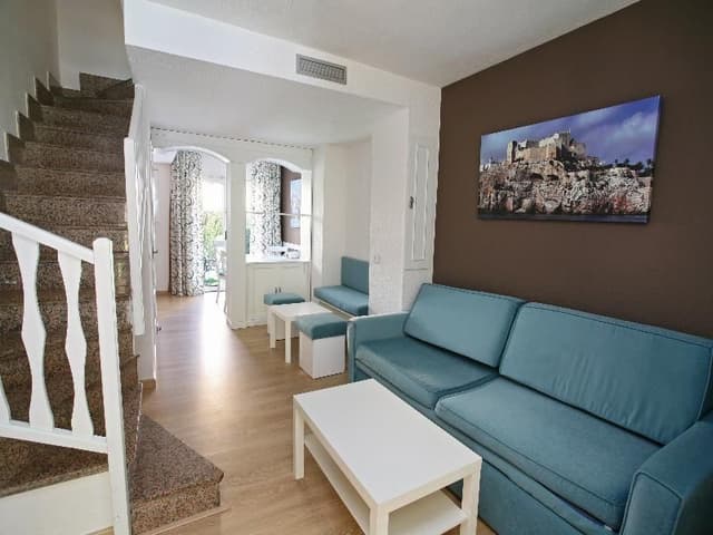 APARTMENT CAPACITY 6 TWO BEDROOMS