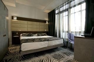 Petit Palace Cliper Gran Via2