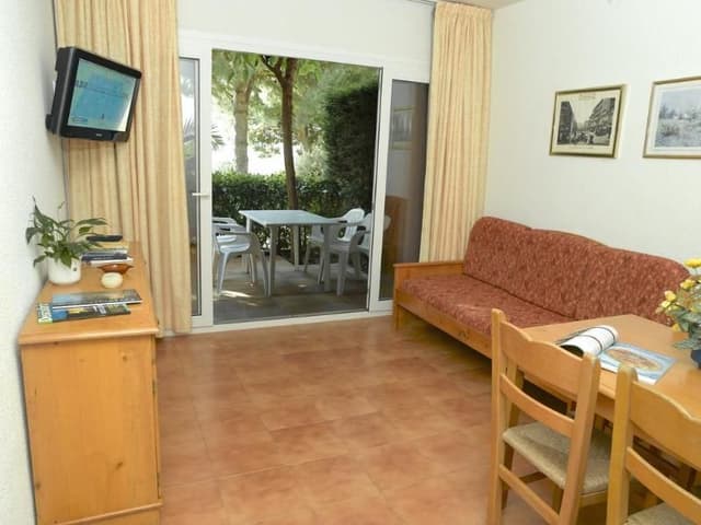 APARTMENT CAPACITY 6