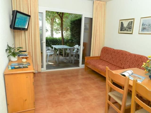 APARTMENT CAPACITY 4