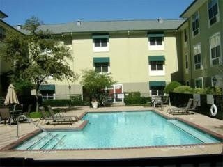 Candlewood Suites Dallas3