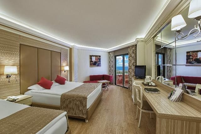 DOUBLE SEA VIEW
