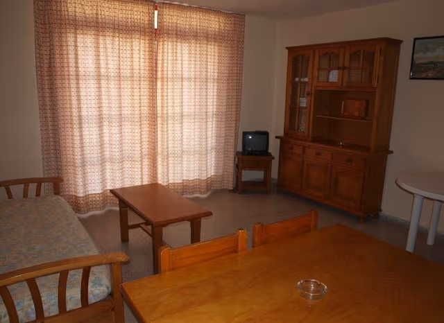 APARTMENT CAPACITY 6 ONE BEDROOM