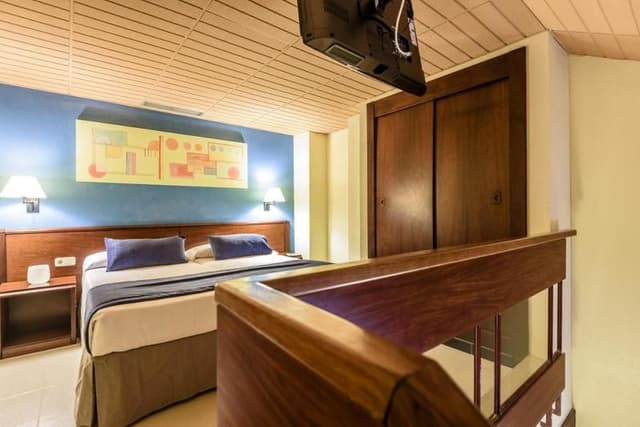 APARTMENT CAPACITY 6