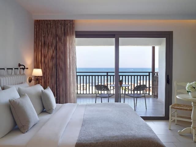 Double or Twin DELUXE SEA FRONT
