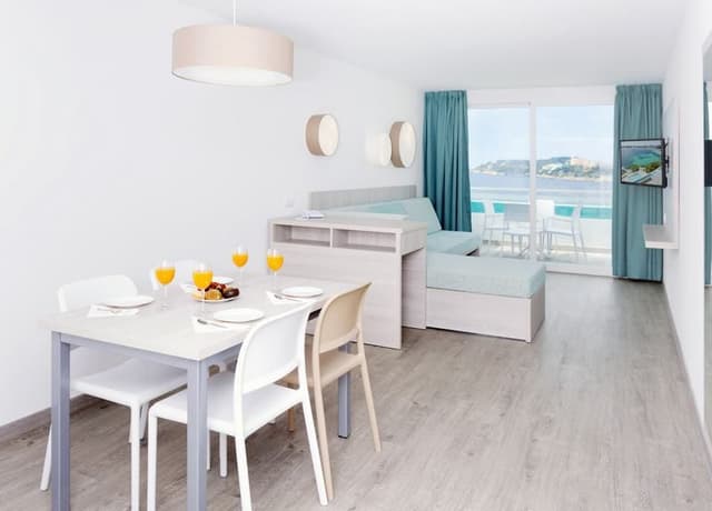 APARTMENT CAPACITY 2