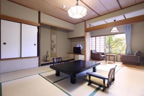 Japanese-Style Room with Mt. Fuji View