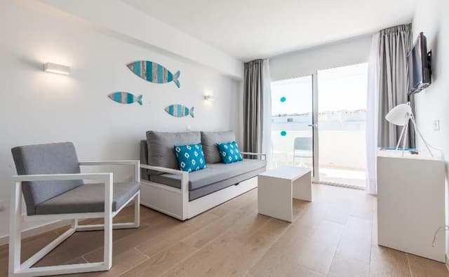JUNIOR SUITE STANDARD