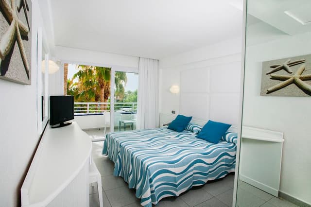 Double or Twin DELUXE SIDE SEA VIEW