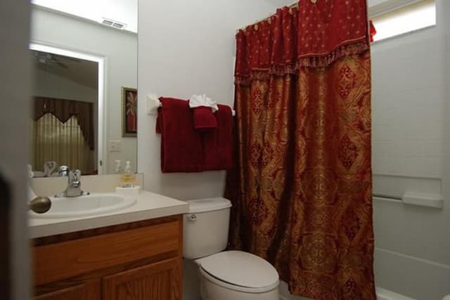 HOME THREE BEDROOMS WITH PRIVATE POOL