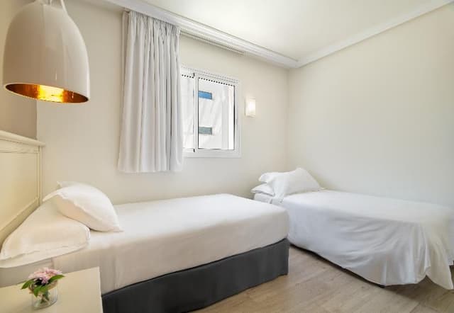 APARTMENT CAPACITY 4