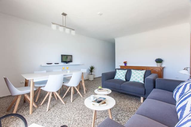 APARTMENT SEA VIEW THREE BEDROOMS