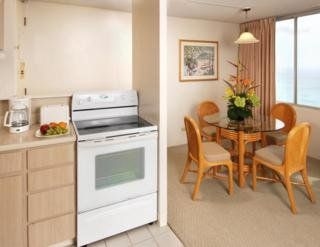 Aston Pacific Monarch4