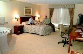 Hampton Inn & Suites Toronto Airport1