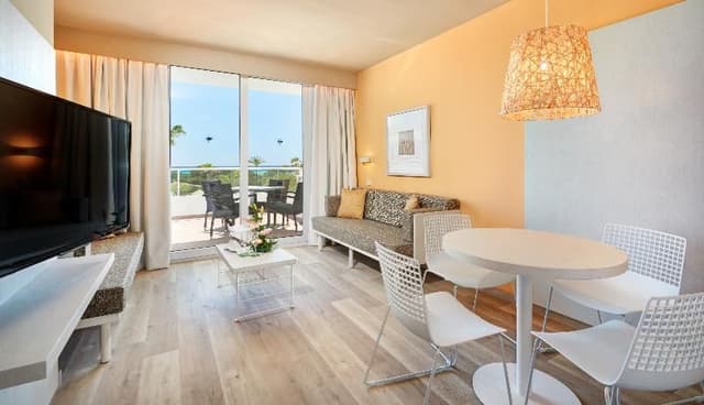 APARTMENT SUPERIOR