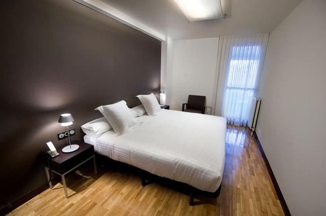 APARTMENT CAPACITY 4