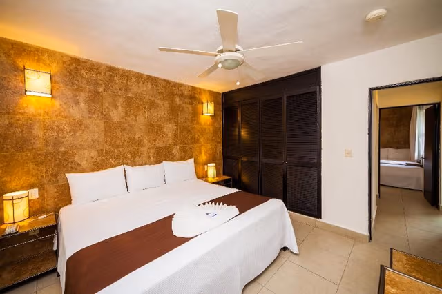 DOUBLE TWO BEDROOMS
