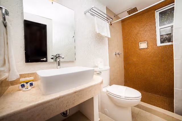 DOUBLE TWO BEDROOMS
