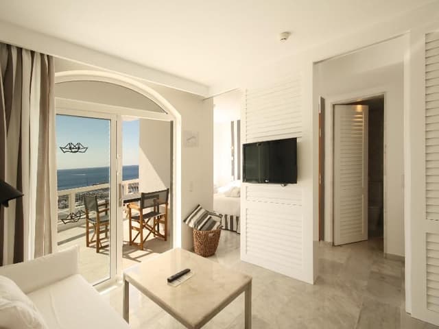 APARTMENT ONE BEDROOM