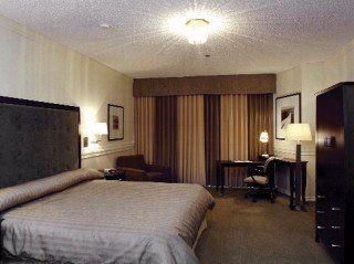 Delta Edmonton Centre Suite1