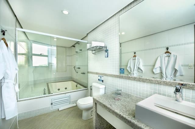 SUITE BUSINESS