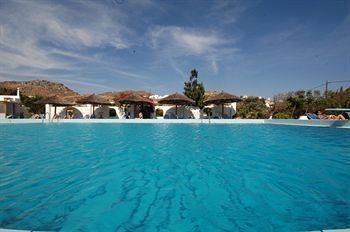 Aphrodite Beach2
