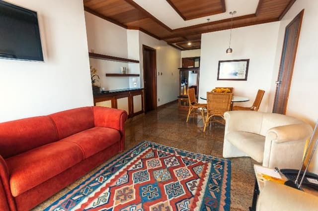 SUITE CAPACITY 1