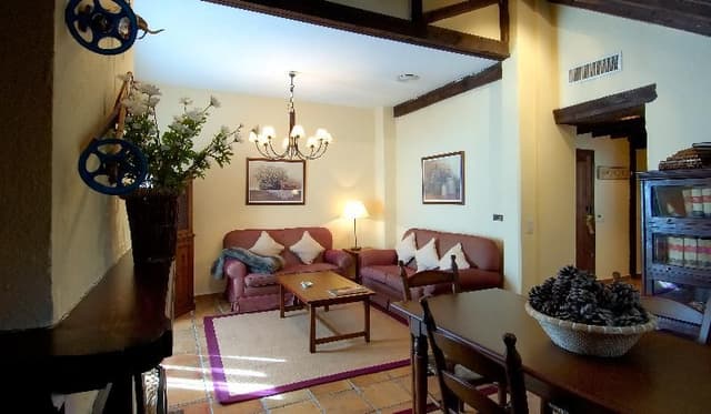 FAMILY ROOM STANDARD