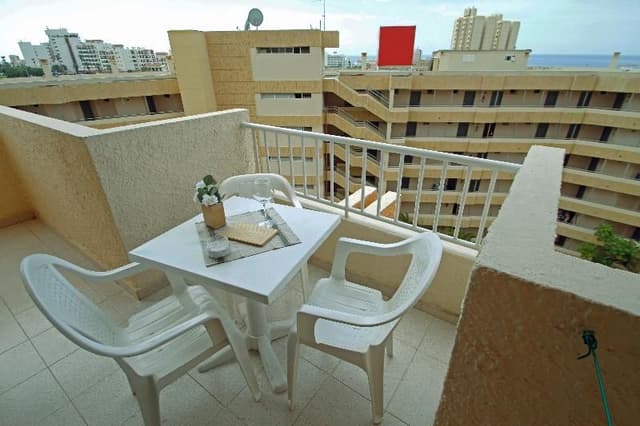 APARTMENT POOL VIEW