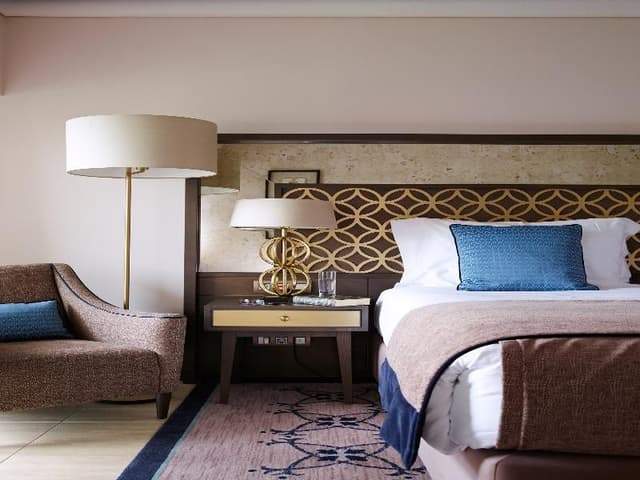 TWIN PREMIUM SEA VIEW