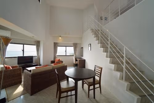 Maisonette with Sea View - Non-Smoking
