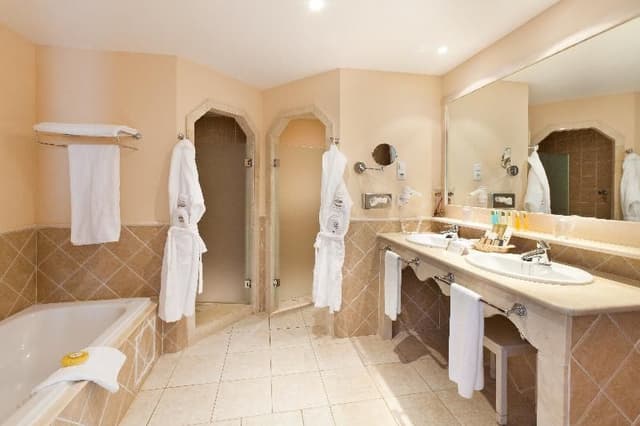 JUNIOR SUITE STANDARD