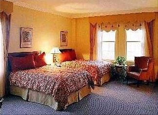 Peabody Court Hotel4