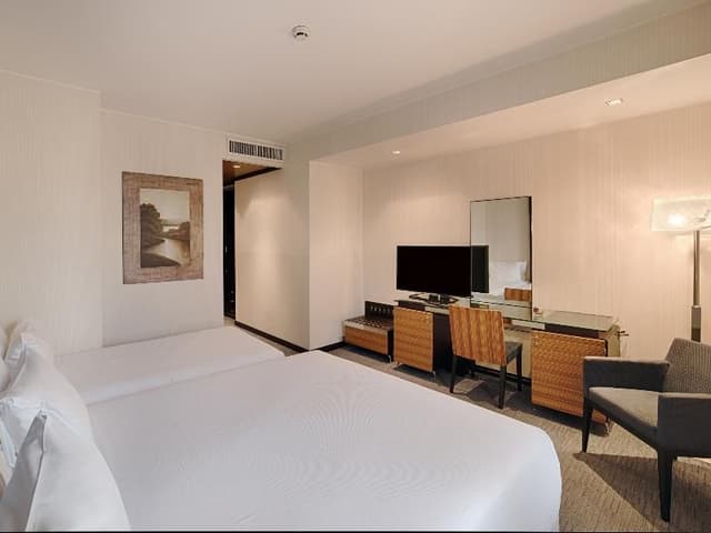 FAMILY ROOM STANDARD