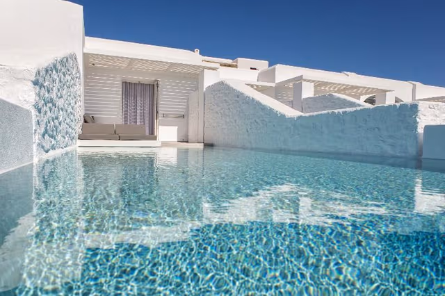 SUITE SUPERIOR WITH PRIVATE POOL