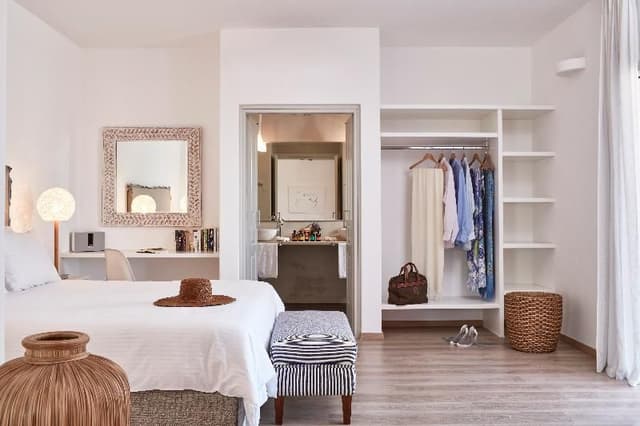 SUITE EXECUTIVE