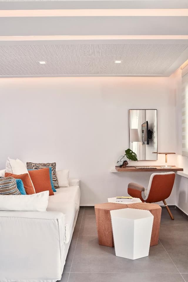 JUNIOR SUITE WITH JACUZZI