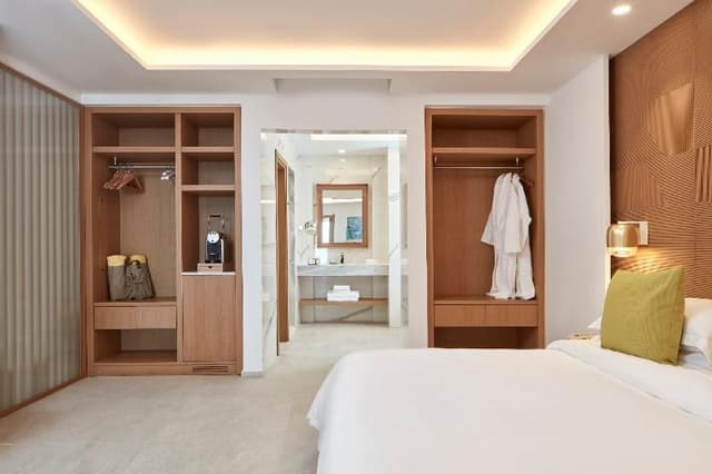 SUITE TWO BEDROOMS WITH PRIVATE POOL