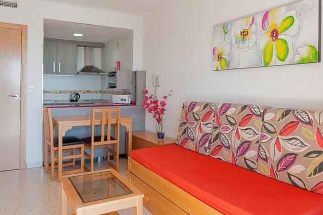 APARTMENT CAPACITY 2 ONE BEDROOM