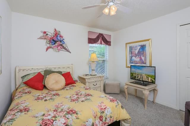 HOME FIVE BEDROOMS WITH PRIVATE POOL