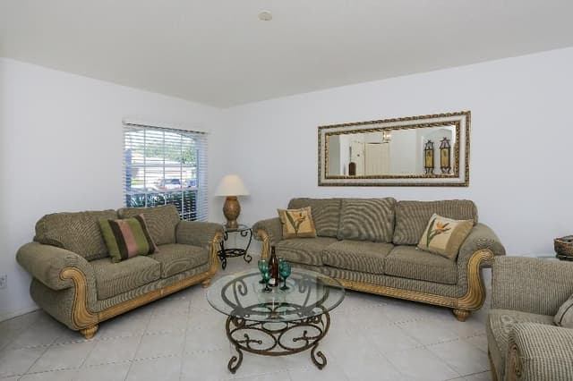 HOME FOUR BEDROOMS WITH PRIVATE POOL