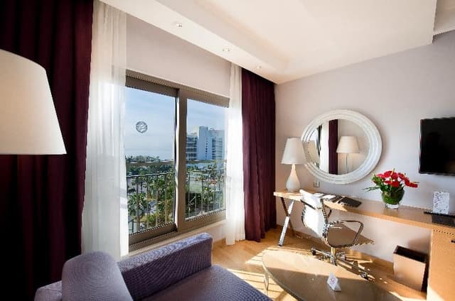 SUITE PARK VIEW
