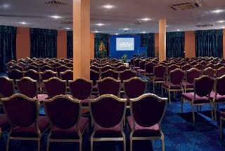 The Bull Hotel and Conference Centre4