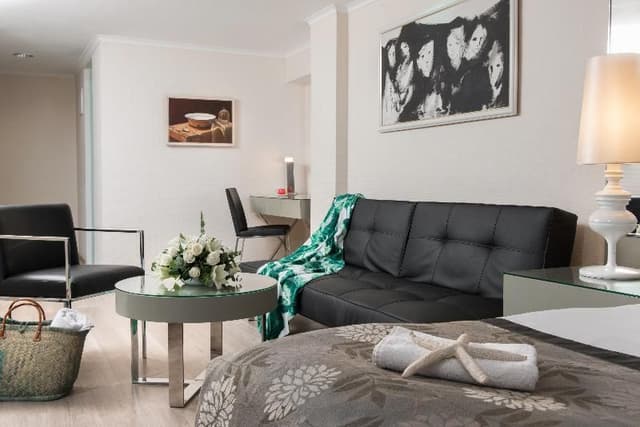 FAMILY ROOM DELUXE