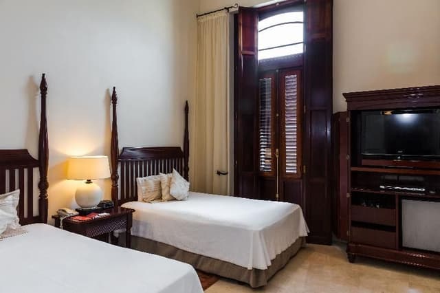JUNIOR SUITE CAPACITY 1