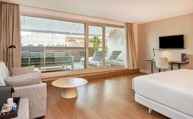SUITE WITH TERRACE